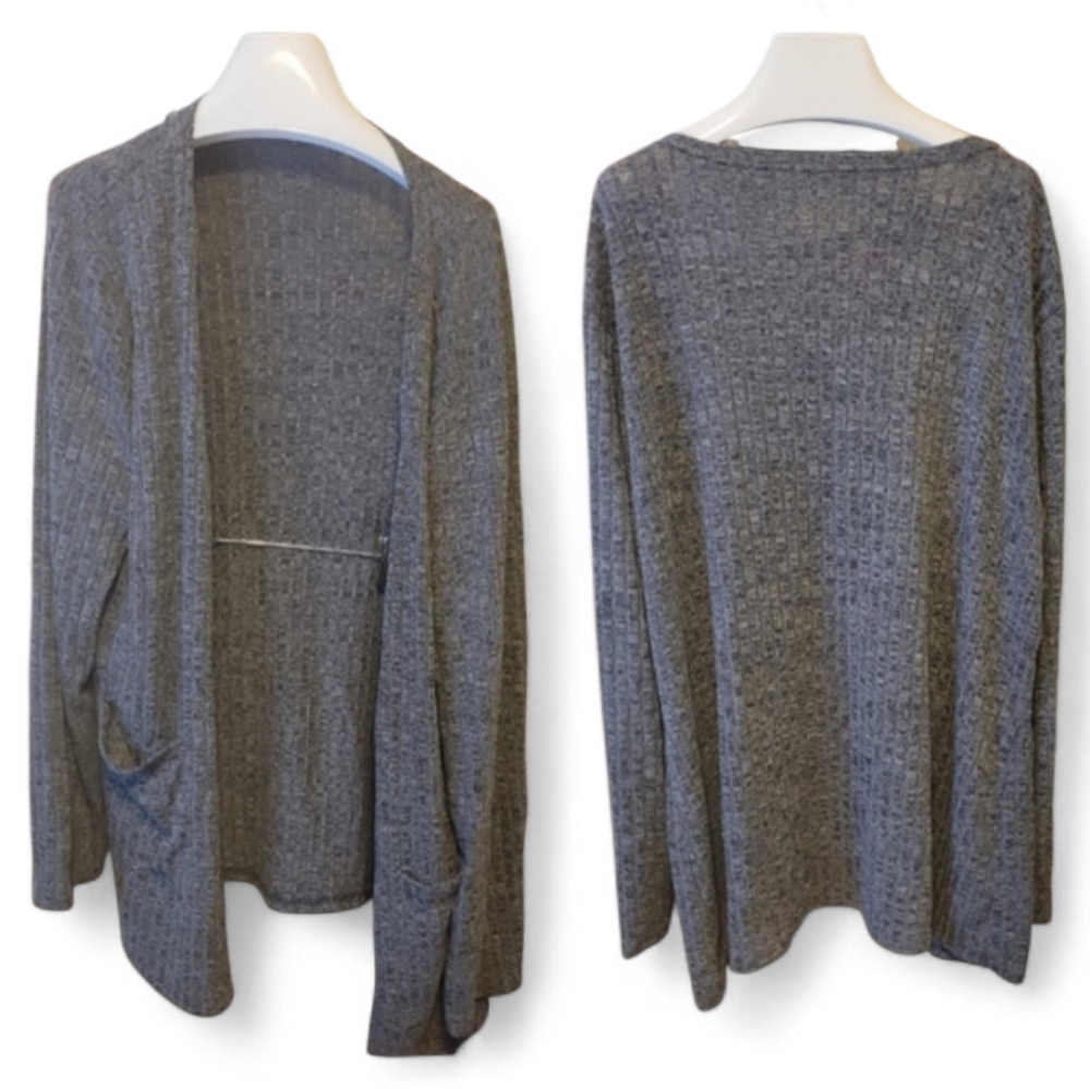 Sz 4x Grey knit Cardigan B